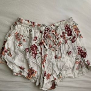 Brandy Melville floral shorts
